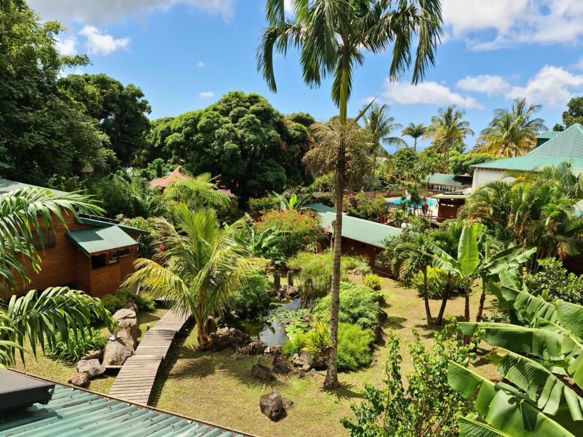 Les Bananes Vertes Ecolodges Saint-Claude Exterior photo